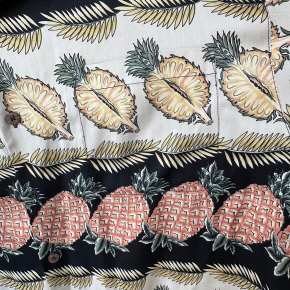 Vintage Tommy Bahama Silk Camp Shirt XL Pineapple Print Islandcore Aloha Tropic - Picture 3 of 8